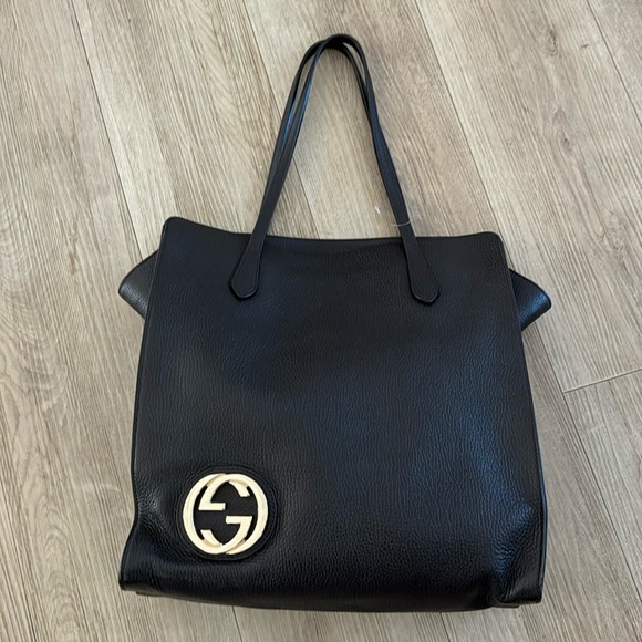 Gucci tote handbag. Like new. Open to offers - Picture 1 of 8